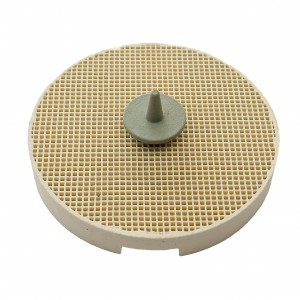 Ceramic pin single horned